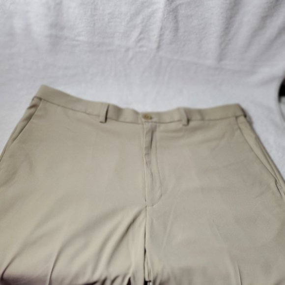 HAGGAR Men's Beige Business Casual Dress Pants/ Slacks/ Trousers, W38 L34 - Picture 7 of 7